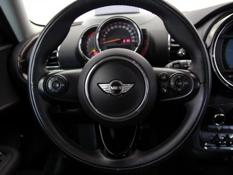 MINI CLUBMAN COOPER D