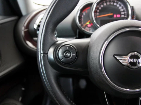 MINI CLUBMAN COOPER D