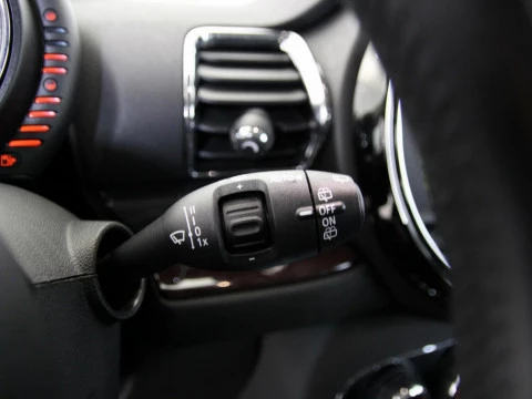 MINI CLUBMAN COOPER D