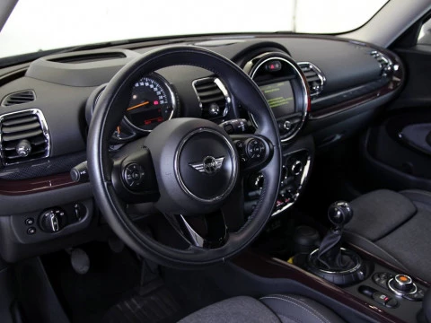 MINI CLUBMAN COOPER D