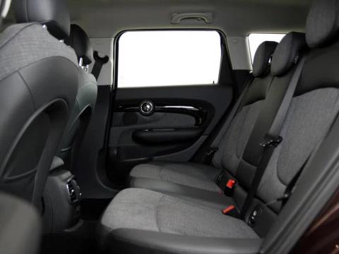 MINI CLUBMAN COOPER D