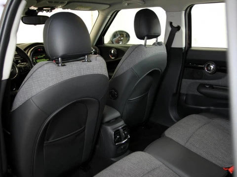 MINI CLUBMAN COOPER D