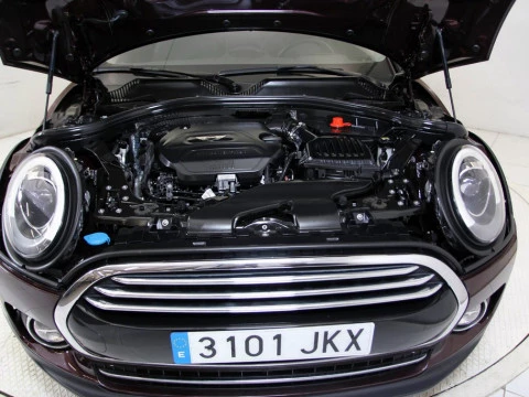 MINI CLUBMAN COOPER D