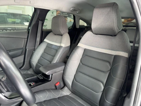 Citroën C4 1.2 PURETECH SHINE S&S EAT8 130