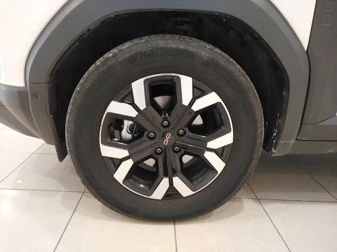 Dacia Duster  Hibrido  1.6 Hybrid Extreme 4x2 105kW 48v