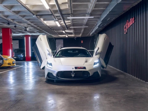 Maserati MC20 V6 630CV Gasolina RWD