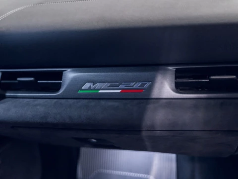Maserati MC20 V6 630CV Gasolina RWD