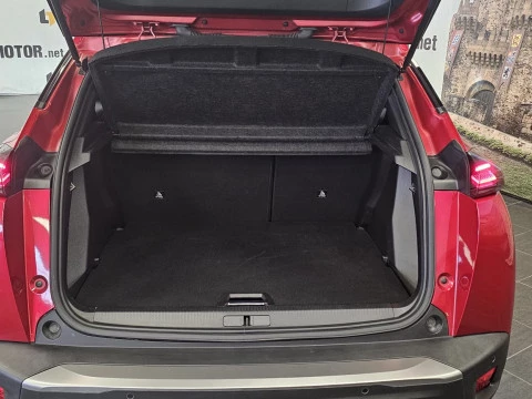 Peugeot 2008 Allure Puretech 100 S&S 6 Vel. MAN