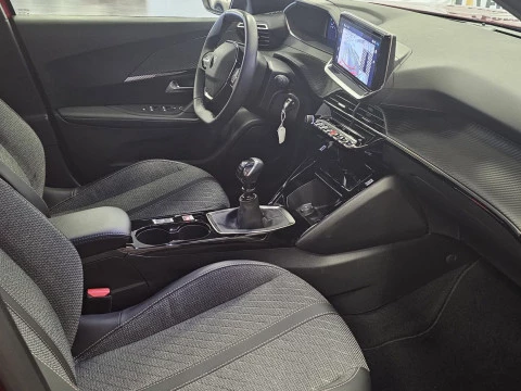 Peugeot 2008 Allure Puretech 100 S&S 6 Vel. MAN