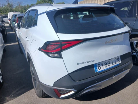 Kia Sportage 1.6 CRDi MHEV 100kW (136CV) Business 4x4