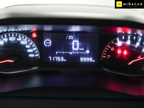 Peugeot 208 PureTech 75 S&S Active 55 kW (75 CV)