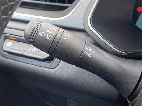 Renault Captur techno Eco-G 100cv (74 kW)