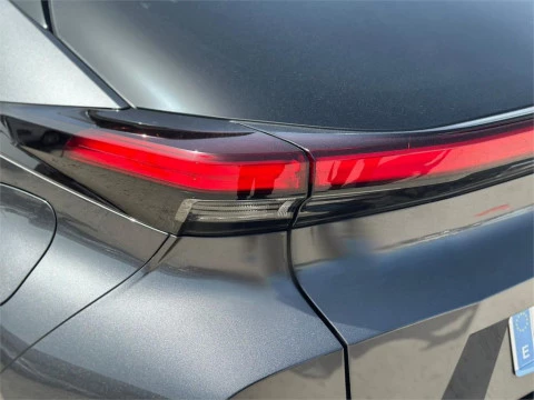 Toyota C-HR - Advance Hybrid 140