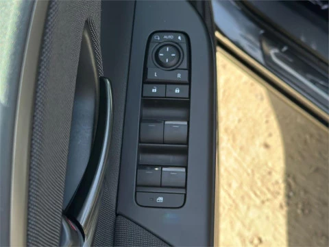 Toyota C-HR - Advance Hybrid 140