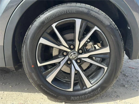 Toyota C-HR - Advance Hybrid 140