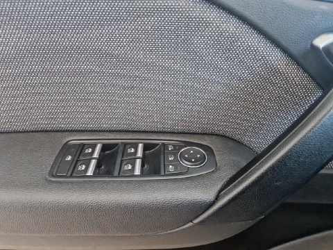 Renault Captur techno Eco-G 100cv (74 kW)