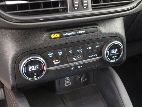 Ford Kuga 1.5 ST-LINE AUTO 120CV 5P