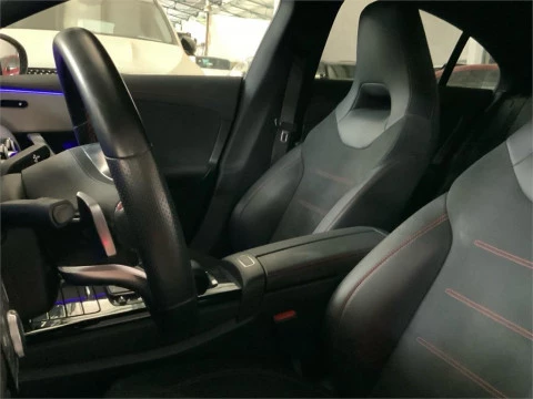 Mercedes-Benz CLA 200 D DCT