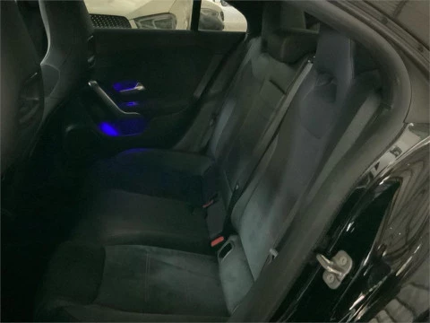 Mercedes-Benz CLA 200 D DCT