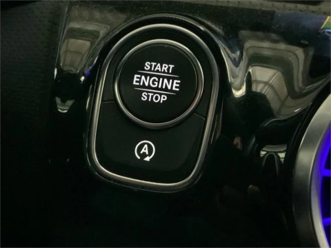 Mercedes-Benz CLA 200 D DCT