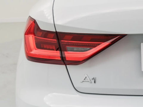 Audi A1 AUDI A1 SPORTBACK ADRENALIN EDITION 35 TFSI 110(150) KW(CV) S TRONIC