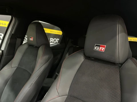Toyota Yaris 1.5 130H GR Sport