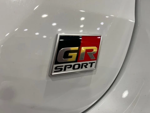 Toyota Yaris 1.5 130H GR Sport