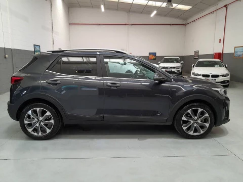 Kia Stonic 1.0 T-GDi 74kW (100CV) Drive