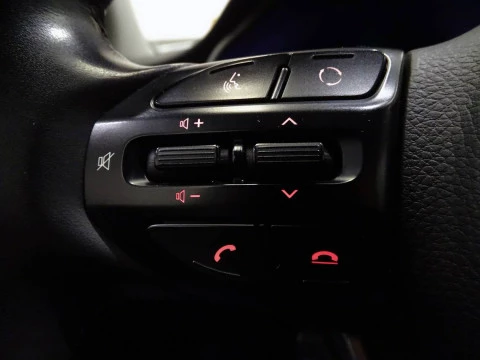 Kia Stonic 1.0 T-GDi 74kW (100CV) Drive