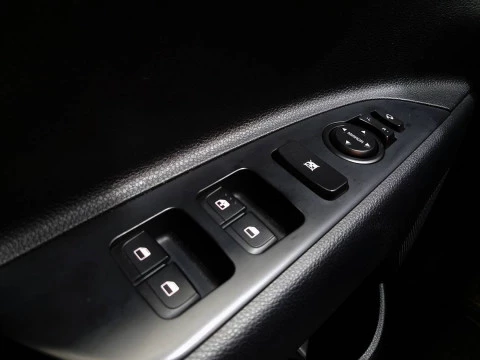 Kia Stonic 1.0 T-GDi 74kW (100CV) Drive