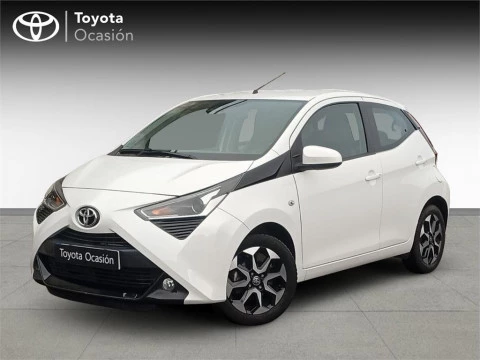 Toyota Aygo 5 Puertas x-play 70 Manual 5v