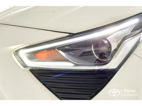 Toyota Aygo 5 Puertas x-play 70 Manual 5v