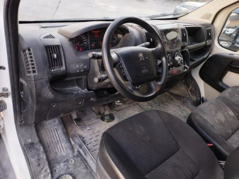 Peugeot Boxer 435 L4H2 BlueHDi 120KW (160CV) 4 Puerta