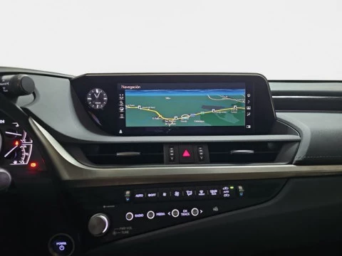 Lexus ES 2.5 300h Luxury D-View