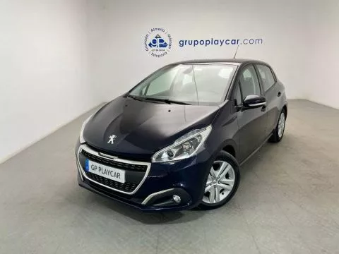 Peugeot 208 1.6 BLUE Hdi Signature 100cv Peugeot 208 1.6 BLUE Hdi Signature 100cv