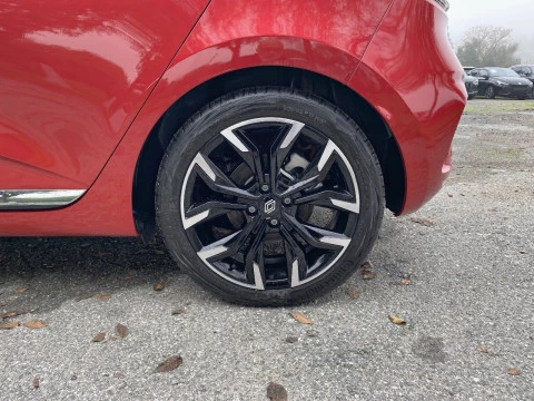 Renault Clio Techno full hybrid E-Tech 145 (103Kw)