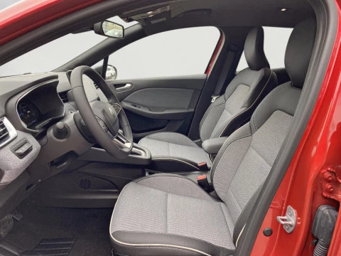 Renault Clio Techno full hybrid E-Tech 145 (103Kw)