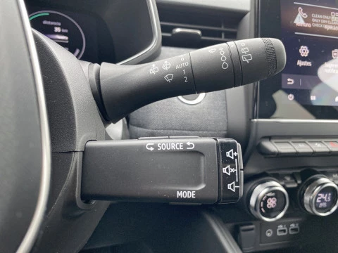 Renault Clio Techno full hybrid E-Tech 145 (103Kw)