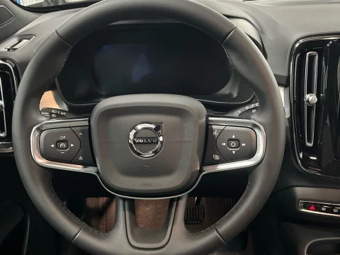 Volvo XC40 XC40 B3 PLUS BLACK EDITION