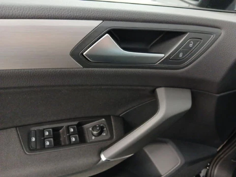 Volkswagen Touran 1.5 TSI DSG MAS 150CV 5P 7 PLAZAS