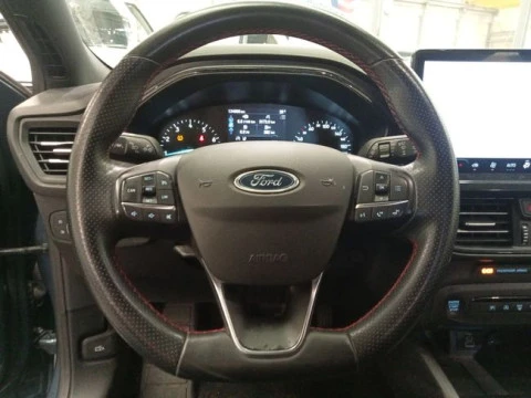 Ford Focus 1.0 Ecoboost MHEV 114kW ST-Line