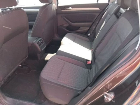 Volkswagen Passat Variant Business 2.0 TDI 90kW(122CV) DSG