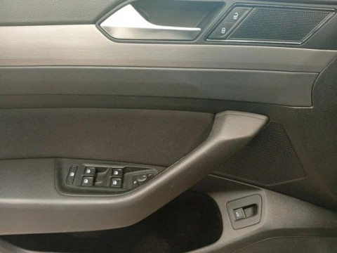 Volkswagen Passat Variant Business 2.0 TDI 90kW(122CV) DSG