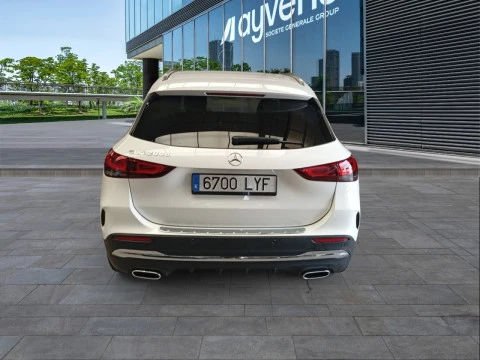 Mercedes-Benz GLA 200 D
