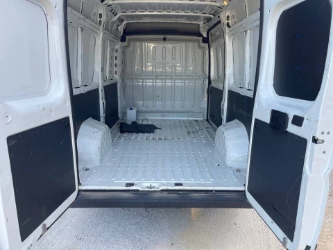 Citroën Jumper BlueHDi 88KW (120CV) Furgón 33L2H2