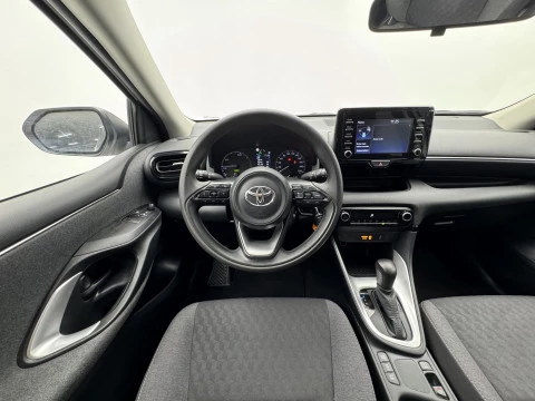 Toyota Yaris 1.5 120H Business Plus