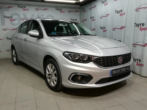 Fiat Tipo 5P 1.6 MUltijet 88kW (120CV) Lounge Fiat Tipo 5P 1.6 MUltijet 88kW (120CV) Lounge
