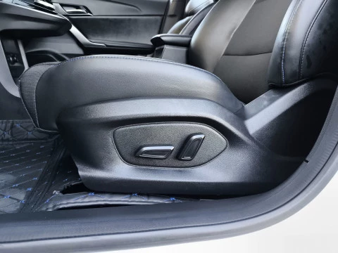 MG4 64kWh Luxury 150 kW (204 CV)