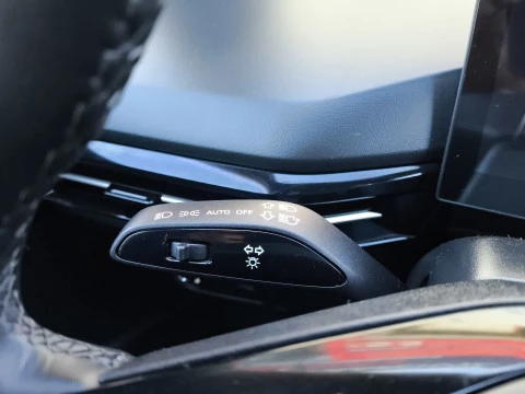 MG4 64kWh Luxury 150 kW (204 CV)