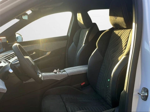 Peugeot 5008 Plug-in Hybrid 1.6 143KW GT e-DCS7